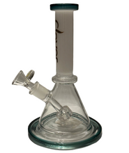 Cargar imagen en el visor de la galería, CLOVER 8 INCH GREEN/WHITE GLASS BONG (14MM) - WORLDTRADERS USA
