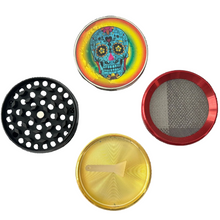 Cargar imagen en el visor de la galería, SKULL 4PC ALUMINUM MAGNETIC GRINDER (5) - WORLDTRADERS USA